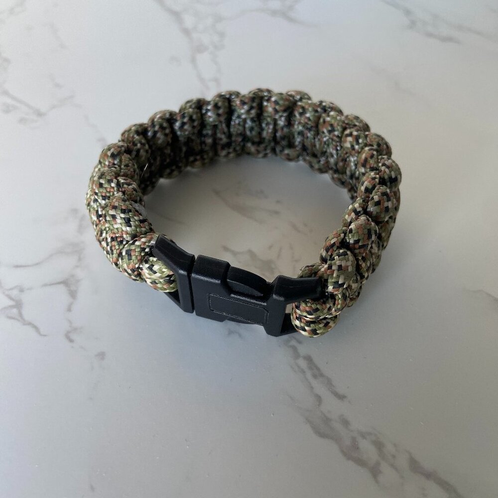 Paracord Survival Bracelet in Green Camo Pattern with Plastic Buckle 9 in wide